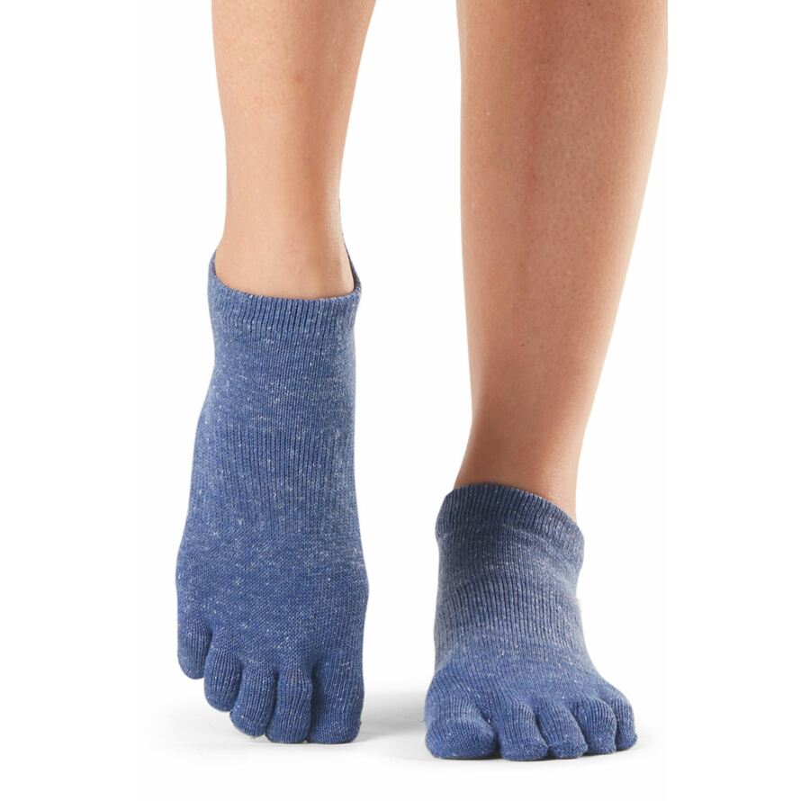 ToeSox Full Toe Organic Cotton Low Rise Yoga Socks In Fuchsia